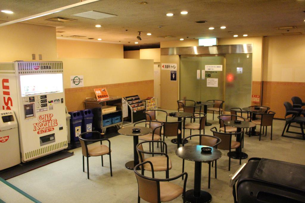 Capsule Hotel Asahi Plaza Shinsaibashi Ósaka Exteriér fotografie