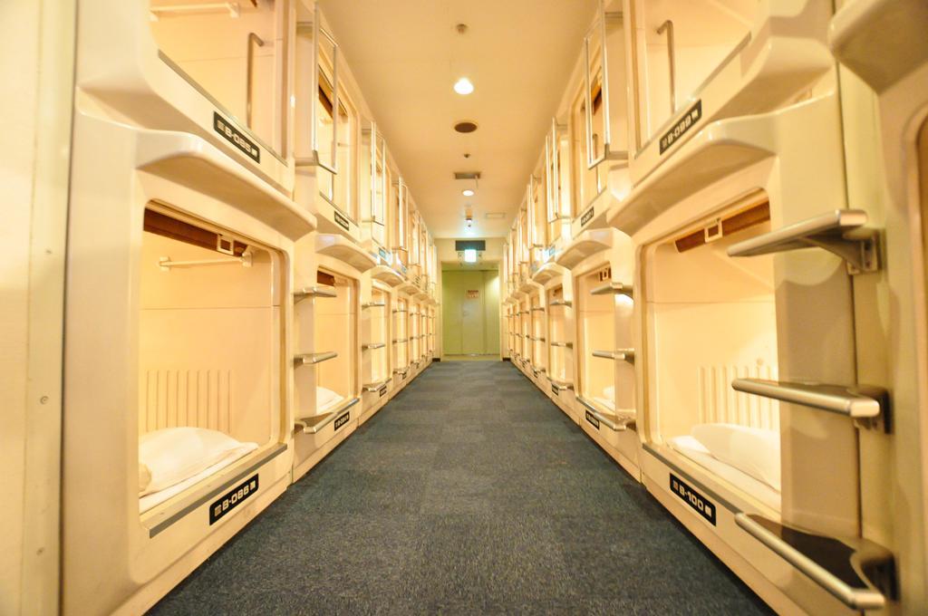 Capsule Hotel Asahi Plaza Shinsaibashi Ósaka Exteriér fotografie
