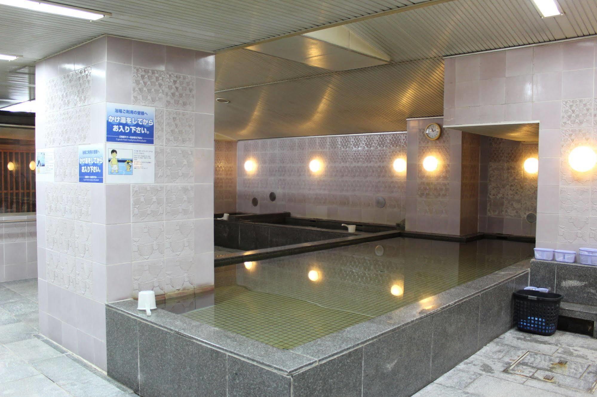 Capsule Hotel Asahi Plaza Shinsaibashi Ósaka Exteriér fotografie