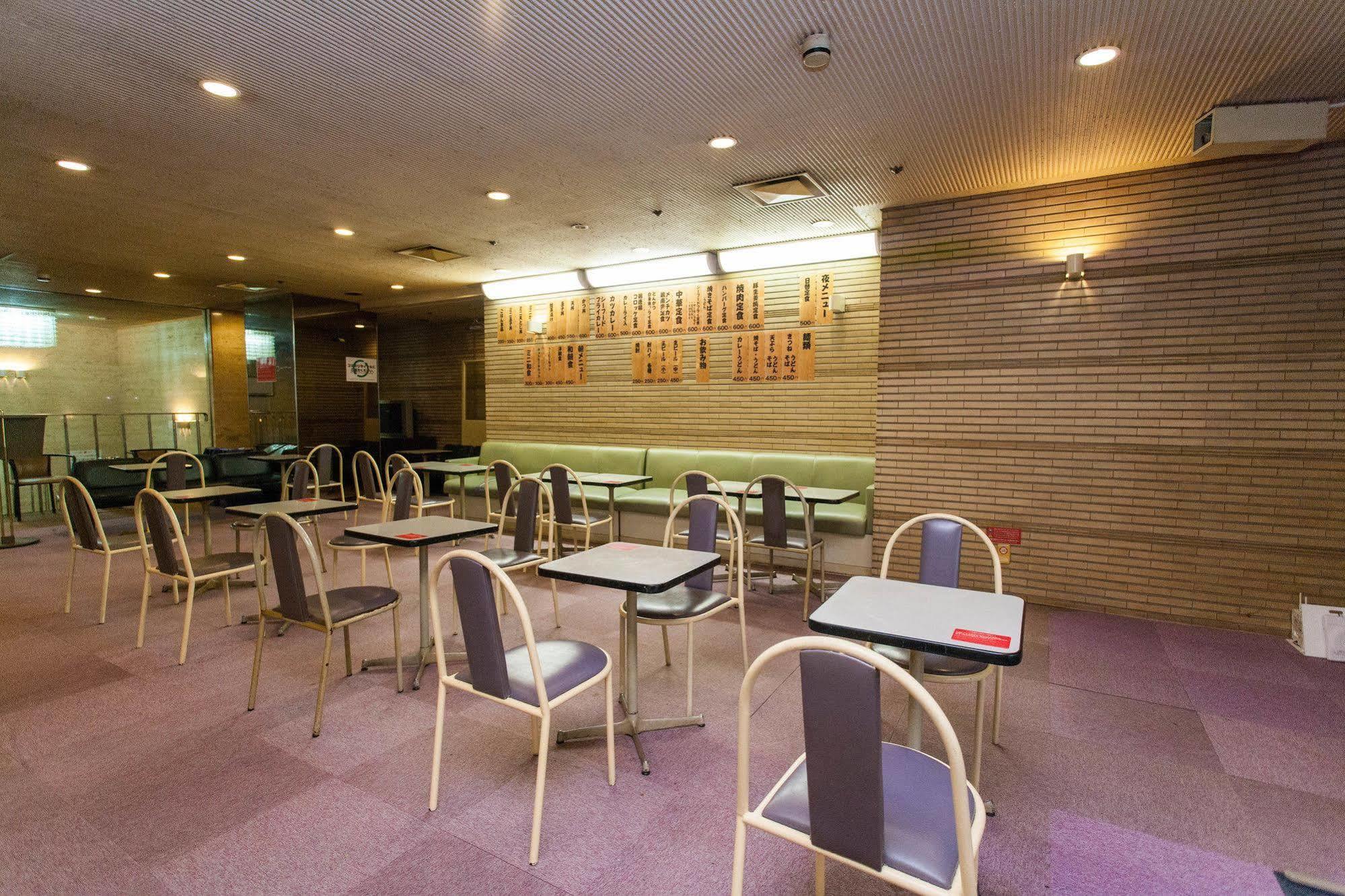 Capsule Hotel Asahi Plaza Shinsaibashi Ósaka Exteriér fotografie